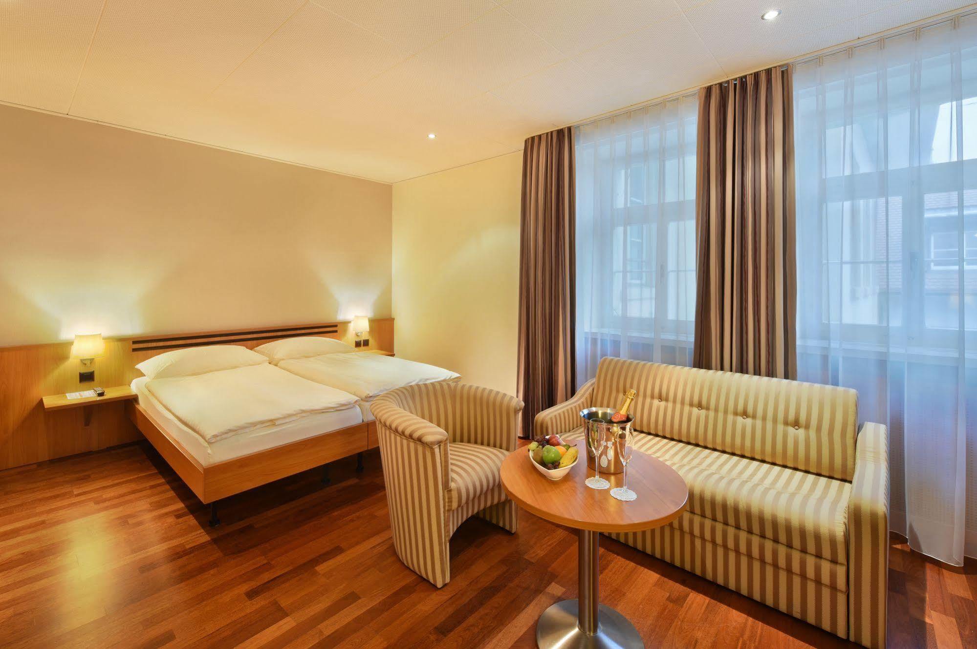 Apart Hotel Amadeo Zofingen Exterior photo