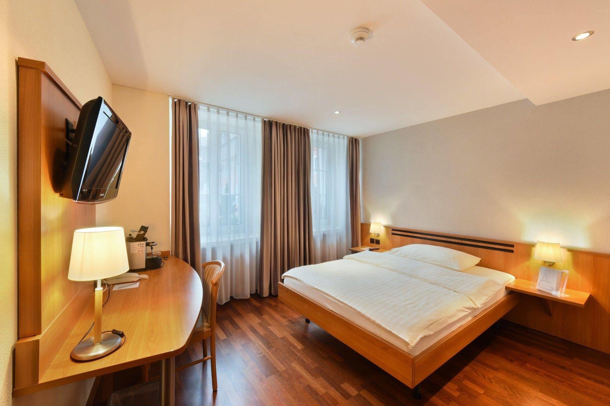 Apart Hotel Amadeo Zofingen Exterior photo